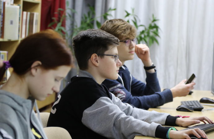 Лидер технологического образования России зажигает звёзды инженерии в «Орлёнке»