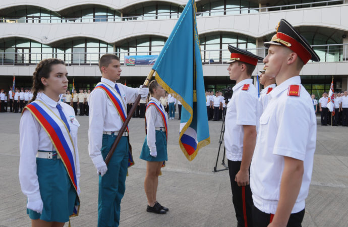 Жить – Родине служить: в «Орлёнке» стартует смена суворовских и кадетских училищ России и Беларуси